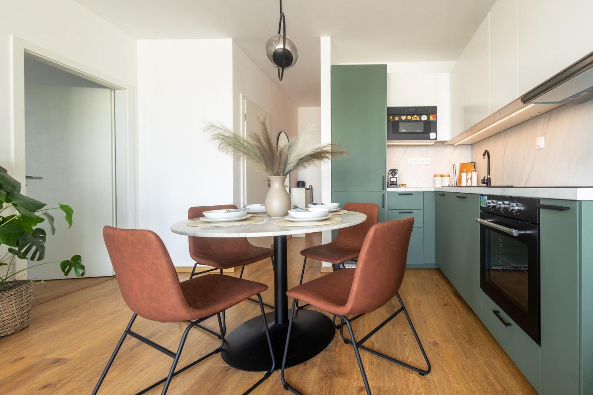 Downtown 2 18th Floor With Free Parking Pressburg